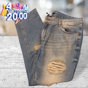 Refuge Distressed fabric and distressed/ripped 100% cotton denim jeans s…